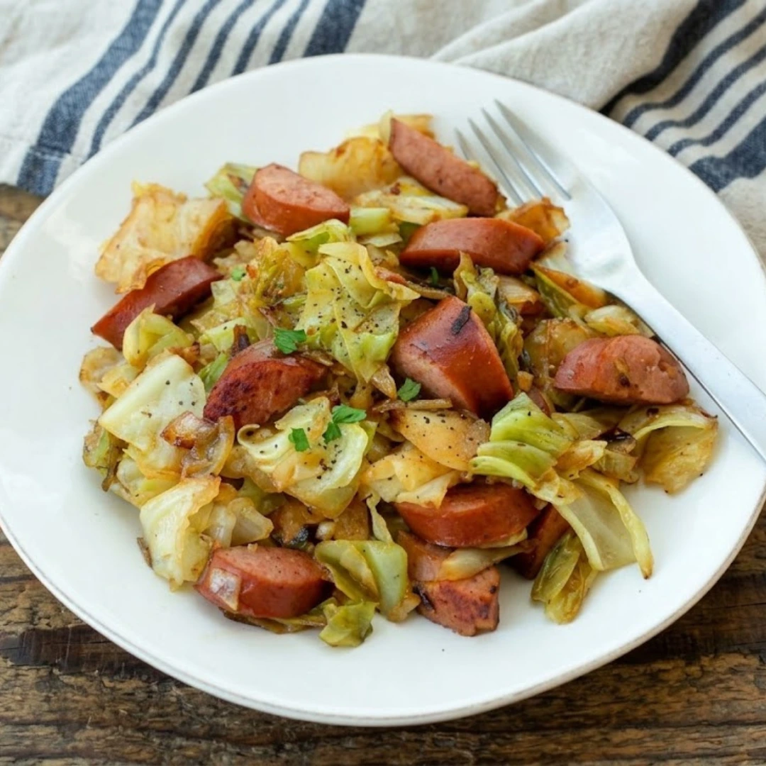 Mastering the One-Pan Cabbage Sausage Skillet for a Busy Weeknight